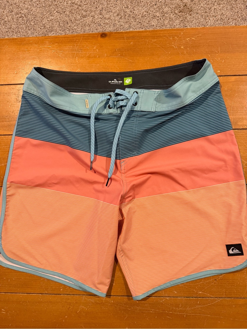 Quiksilver Men’s Coral and Blue Stripe Boardshorts
